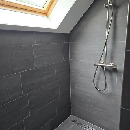 Woonboerderij Met Ruime Tuin *