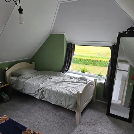 Woonboerderij Met Ruime Tuin Hattem