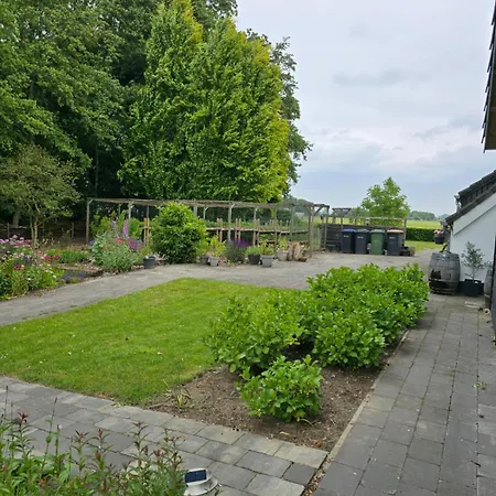 Woonboerderij Met Ruime Tuin Villa