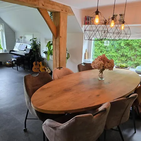 Woonboerderij Met Ruime Tuin Hattem