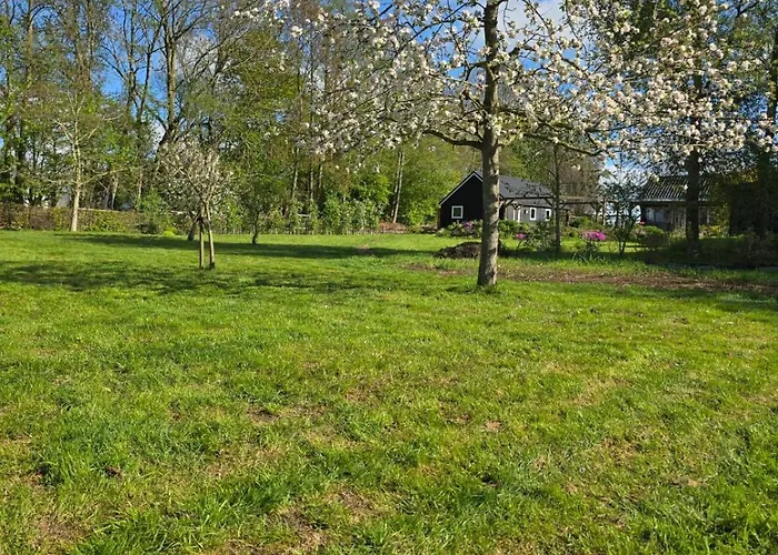 Woonboerderij Met Ruime Tuin *